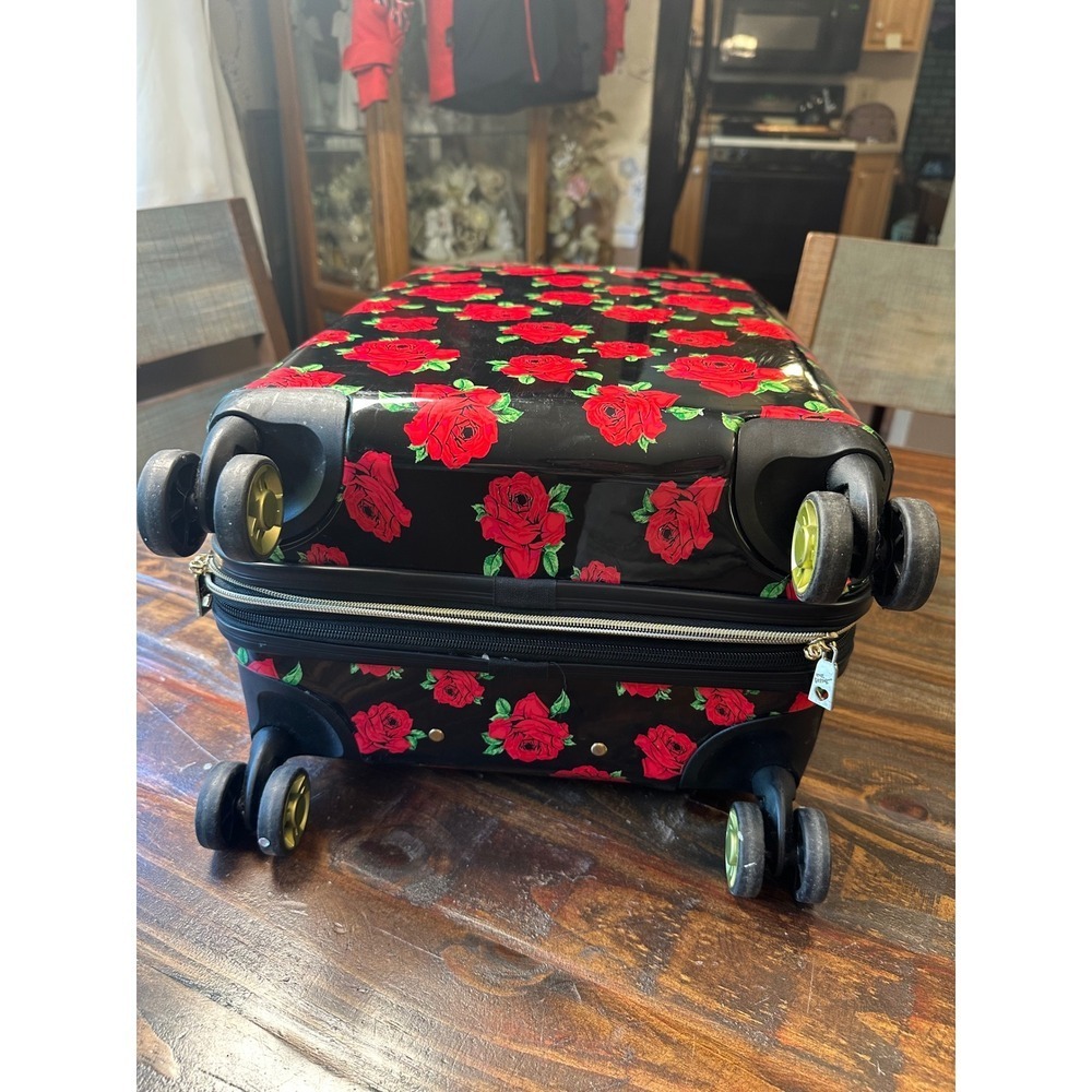 Betsey Johnson Red Rose Floral Hardside Expandable Spinner Suitcase Carry-On - Picture 15 of 16